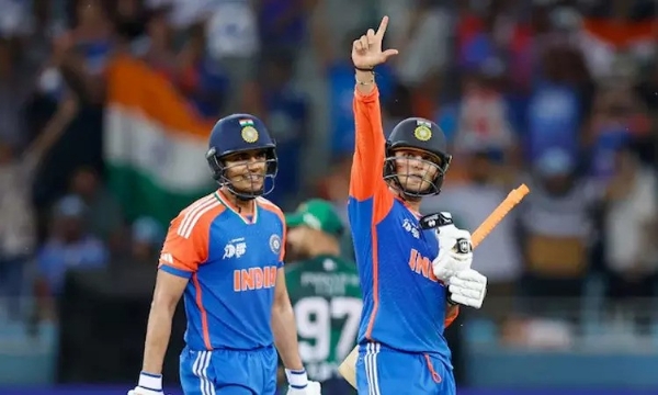 சர்வதேச டி20 கிரிக்கெட்டில் 1,000 ரன்கள் மைல்கல்லை எட்டி உலக சாதனை படைத்த அபிஷேக் சர்மா சர்வதேச டி20 கிரிக்கெட்டில் 1,000 ரன்கள் மைல்கல்லை எட்டி உலக சாதனை படைத்த அபிஷேக் சர்மா