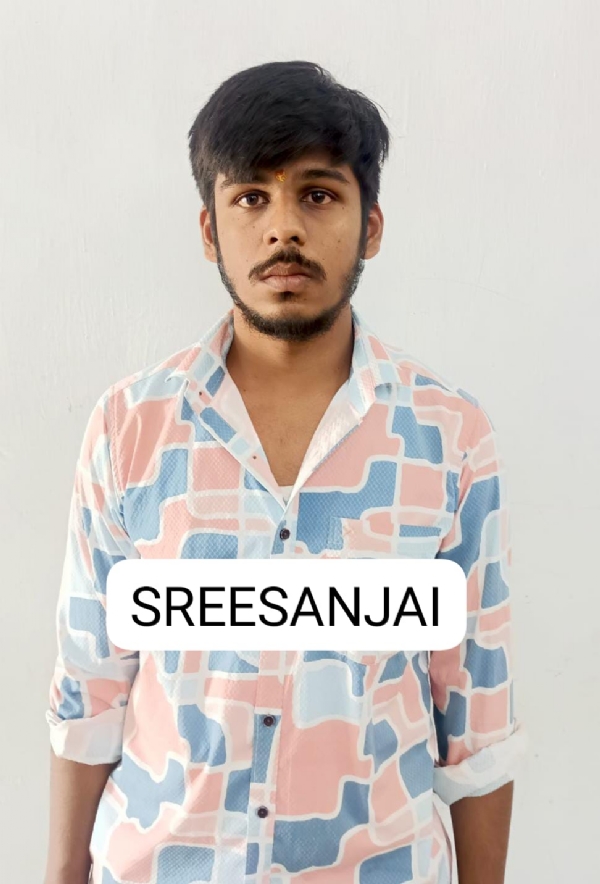 In Coimbatore, seven employees of an online sales company were caught for stealing laptops worth 11.5 lakh rupees. In Coimbatore, seven employees of an online sales company were caught for stealing laptops worth 11.5 lakh rupees.