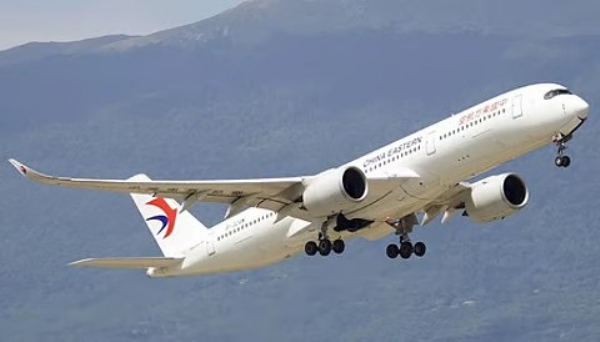 இன்று மீண்டும் புதுடில்லி-ஷாங்காய் இடையிலான நேரடி பயணிகள் விமானத்தை சைனா ஈஸ்டா்ன் நிறுவனம் தொடங்குகிறது இன்று மீண்டும் புதுடில்லி-ஷாங்காய் இடையிலான நேரடி பயணிகள் விமானத்தை சைனா ஈஸ்டா்ன் நிறுவனம் தொடங்குகிறது