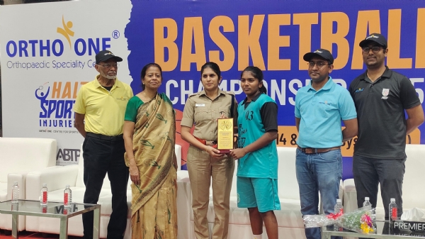 The Deputy Superintendent of Police, Divya, presented trophies to the winners of the regional kho-kho tournament for under-18 participants. The Deputy Superintendent of Police, Divya, presented trophies to the winners of the regional kho-kho tournament for under-18 participants.