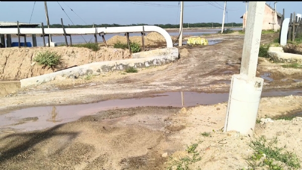 உப்பளம் உப்பளம்