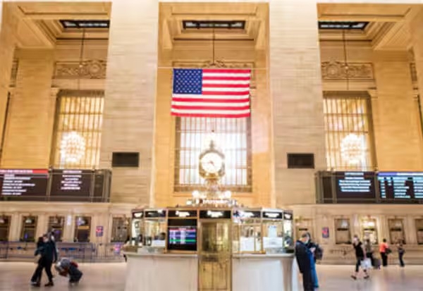 ஒரே ஆண்டில் 3வது முறை வட்டி விகிதத்தை குறைத்த அமெரிக்காவின் மத்திய வங்கியான பெடரல் வங்கி ஒரே ஆண்டில் 3வது முறை வட்டி விகிதத்தை குறைத்த அமெரிக்காவின் மத்திய வங்கியான பெடரல் வங்கி