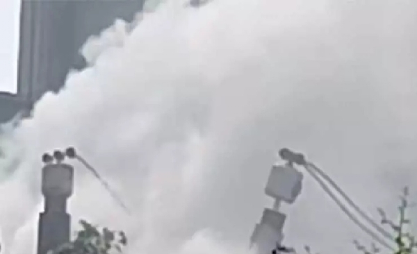 மின் நிலையத்தில் டிரான்ஸ்பார்மர் வெடித்து விபத்து மின் நிலையத்தில் டிரான்ஸ்பார்மர் வெடித்து விபத்து