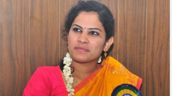 பிரியா பிரியா