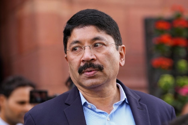 Dhayanithi Dhayanithi