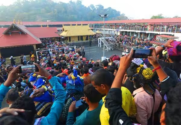 சபரிமலையில் அடுத்த வாரம் மண்டல பூஜை என்பதை கருத்தில் கொண்டு அதற்கான முன்னேற்பாடுகள் செய்யப்பட்டு வருகிறது - ஏ.டி.ஜி.பி. சபரிமலையில் அடுத்த வாரம் மண்டல பூஜை என்பதை கருத்தில் கொண்டு அதற்கான முன்னேற்பாடுகள் செய்யப்பட்டு வருகிறது - ஏ.டி.ஜி.பி.