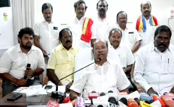 ராமதாஸ் தலைமையில் பாமக நிர்வாக குழு கூட்டம் ராமதாஸ் தலைமையில் பாமக நிர்வாக குழு கூட்டம்