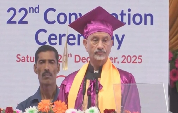 சிம்பயோசிஸ் சர்வதேச நிகர்நிலை பல்கலைக்கழகத்தின் 22-வது பட்டமளிப்பு விழா - மத்திய அமைச்சர் ஜெய்சங்கர் பங்கேற்பு சிம்பயோசிஸ் சர்வதேச நிகர்நிலை பல்கலைக்கழகத்தின் 22-வது பட்டமளிப்பு விழா - மத்திய அமைச்சர் ஜெய்சங்கர் பங்கேற்பு