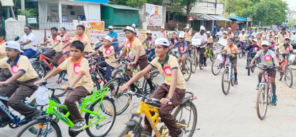 சைக்கிள் பேரணி சைக்கிள் பேரணி