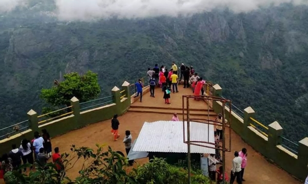 இன்று முதல் குன்னூர் டால்பின் நோஸ் காட்சி முனைக்கு சுற்றுலா பயணிகள் அனுமதி - வனத்துறை அறிவிப்பு