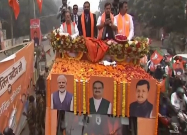 பாஜக  தேசிய செயல்  தலைவர் நிதின் நபின் தலைமையில் பாட்னாவில் இன்று   வாகன பேரணி