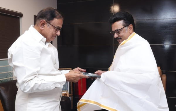 முதல்வர் மு.க.ஸ்டாலினுடன் முன்னாள் மத்திய அமைச்சர்  ப.சிதம்பரம் இன்று சந்திப்பு