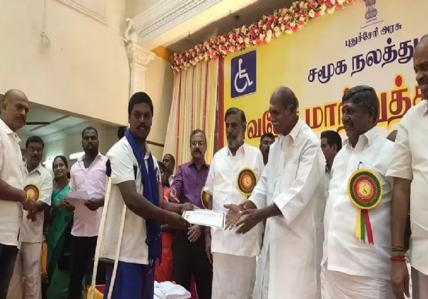 புதுச்சேரியில் சர்வதேச மாற்றுத் திறனாளர்கள் தின விழா - முதல்வர் ரங்கசாமி பங்கேற்பு