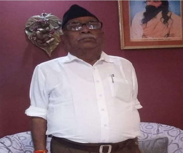 ஒரு காதால் வானொலியைக் கேளுங்கள், மறு காதால் எனது உரையைக் கேளுங்கள் - அடல் ஜி