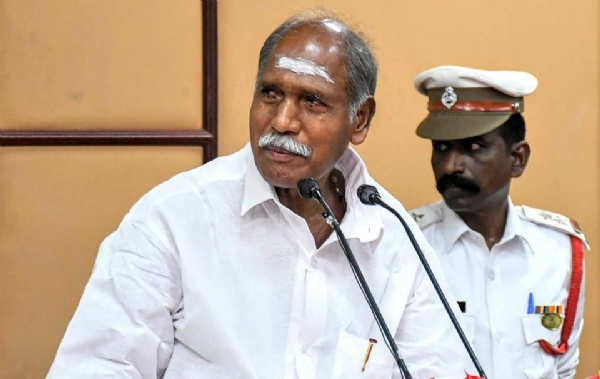 புதுச்சேரி ரேஷன் கடைகளில் இலவசமாக கேழ்வரகு மாவு வழங்கப்படும் என்று -  முதல்வர்  ரங்கசாமி அறிவிப்பு