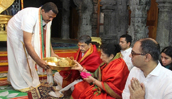 தமிழக ஆளுநர் ஆர்.என்.ரவி திருப்பதியில் சாமி தரிசனம்