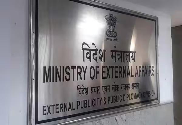 2025ம் ஆண்டில் 81 நாடுகளில் இருந்து 24,600க்கும் மேற்பட்ட இந்தியர்கள் நாடு கடத்தப்பட்டு உள்ளனர் - வெளியுறவுத்துறை அமைச்சகம் தகவல்