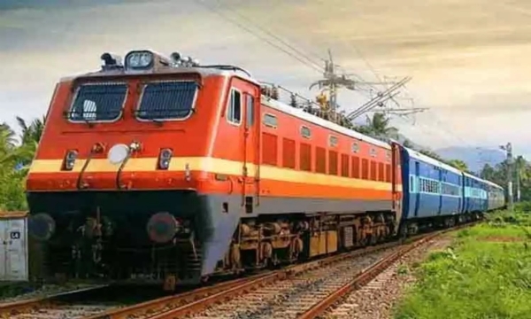 பயணிகள் வசதிக்காக, ராமேசுவரம் - பனாரஸ் இடையே சிறப்பு ரயில் இயக்கப்பட உள்ளது.