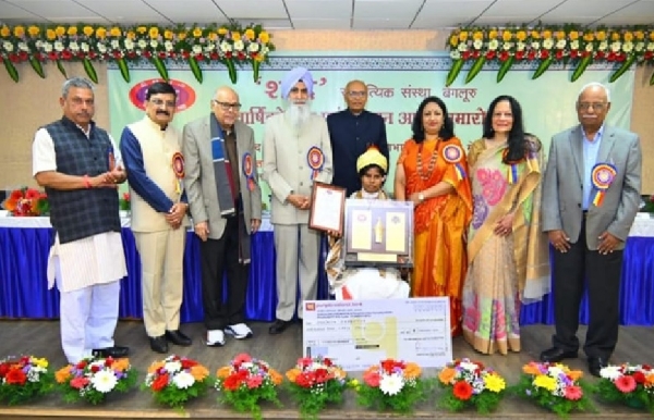 கவிஞர் ஜசிந்தா கெர்கெட்டாவுக்கு பெங்களூரில் மதிப்புமிக்க ‘அக்ஞேய சப்த சிருஜன் சம்மான்’ விருது வழங்கி கௌரவிப்பு