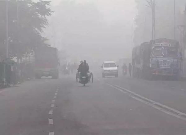 உத்தர பிரதேசத்தில் குளிர் அலை காரணமாக 12-ம் வகுப்பு வரையிலான அனைத்து பள்ளி மாணவர்களுக்கும் 1-ந்தேதி வரை விடுமுறை