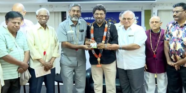 இந்திய கலாசாரத்தை குழந்தைகள் பின்பற்றச் செய்வது பெற்றோர் கடமை - திரைப்பட இயக்குநர் பாக்யராஜ் பேச்சு