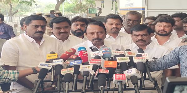 பொங்கலுக்கு பிறகு மேலும் பல பிரபலங்கள் த.வெ.க வில் இணைவார்கள் பொறுத்து இருந்து பாருங்கள் - செங்கோட்டையன் உடைத்த ரகசியம்!