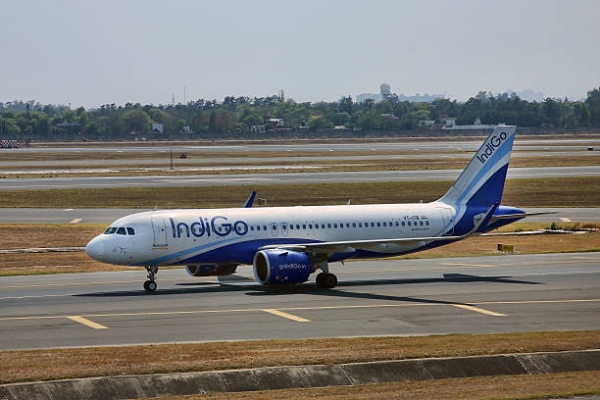 இன்று காலை டெல்லி மற்றும் ஜம்முவில் கடும் பனிமூட்டம் காரணமாக இண்டிகோ விமானங்களின் பயண அட்டவணைகள் மாற்றியமைப்பு