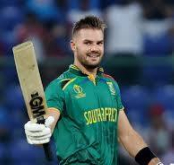 இந்தியாவுக்கு எதிரான 2வது ஒரு நாள் கிரிக்கெட் போட்டியில் தென் ஆப்ரிக்கா அணி 4 விக்கெட் வித்தியாசத்தில் வெற்றி