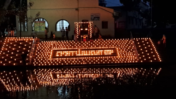 Karthigai Deepam festival; Devotees light lamps and worship at the Perur Noyyal riverbank in Coimbatore. Karthigai Deepam festival; Devotees light lamps and worship at the Perur Noyyal riverbank in Coimbatore.