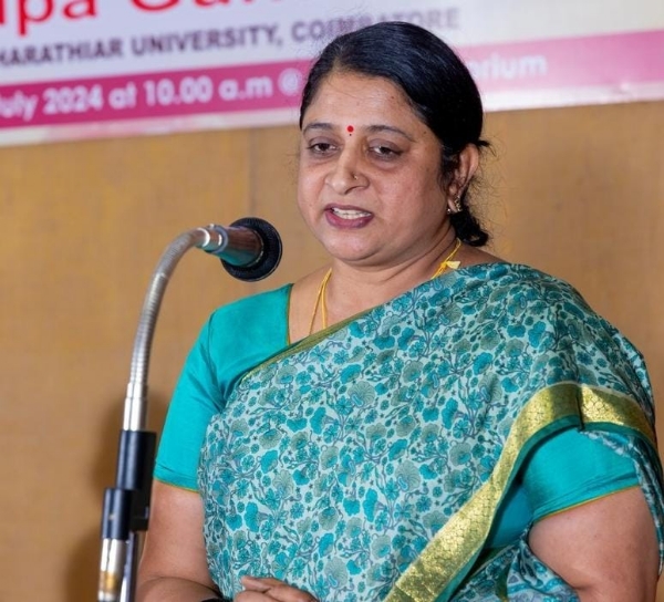 Coimbatore Bharathiar University: Former responsible registrar Roopa Gunaseelan removed from service for violating rules - Election committee member and registrar Rajavelu took action and suspended her. Coimbatore Bharathiar University: Former responsible registrar Roopa Gunaseelan removed from service for violating rules - Election committee member and registrar Rajavelu took action and suspended her.