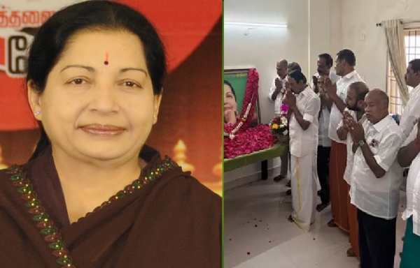 புரட்சித்தலைவி அம்மா அவர்களின் தியாகங்களையும், பெரும் புகழையும் போற்றி வணங்குகிறேன் - செங்கோட்டையன் புரட்சித்தலைவி அம்மா அவர்களின் தியாகங்களையும், பெரும் புகழையும் போற்றி வணங்குகிறேன் - செங்கோட்டையன்