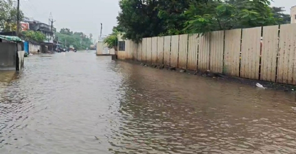 நீர் நீர்