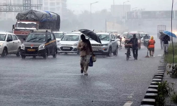 கிழக்கு திசை காற்றின் ஊடுருவலால், டெல்டா, தென் மாவட்டங்களில் இன்றும் நாளையும் மழைக்கு வாய்ப்பு கிழக்கு திசை காற்றின் ஊடுருவலால், டெல்டா, தென் மாவட்டங்களில் இன்றும் நாளையும் மழைக்கு வாய்ப்பு