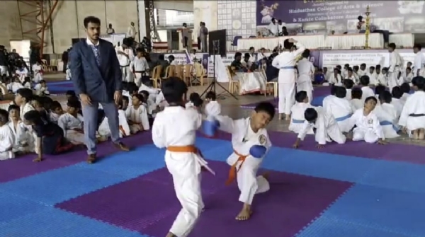 More than a thousand karate players participated in the district-level karate competition held in Coimbatore. More than a thousand karate players participated in the district-level karate competition held in Coimbatore.
