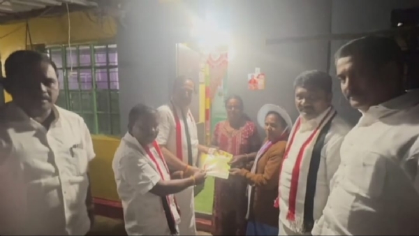 Former Minister and Palladam Assembly Member M.S.M. Anandan is campaigning in Kerala for the upcoming elections.