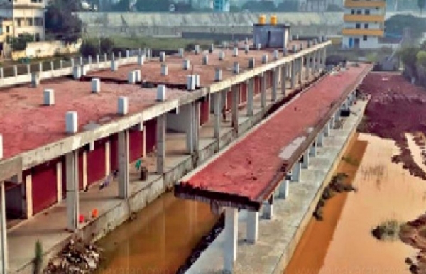 ரூ.33 கோடியில் திருவள்ளூர் பேருந்து நிலைய கட்டுமான பணிகள் தீவிரம்