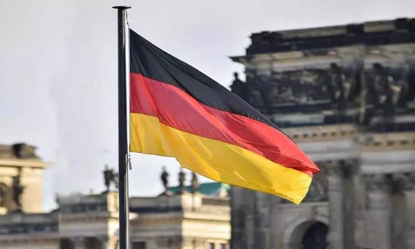 ராணுவ பலத்தை பெருக்க ஜெர்மனியில் 18 வயதுக்கு மேற்பட்ட இளைஞர்களை ராணுவ சேவையில் இணைக்க அரசாங்கம் முடிவு