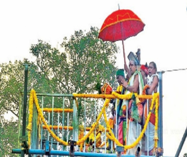 பழனி  திருஆவினன்குடி குழந்தை வேலாயுதசுவாமி கோயிலில் இன்று குடமுழு விழா