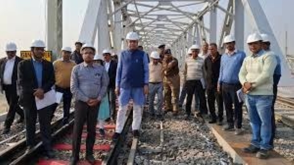 பூர்ணிமா அன்று புனித நீராடல்: ரயில் நிலையங்களில் பக்தர்களுக்கு நல்ல வசதிகள் - அஸ்வினி வைஷ்ணவ்