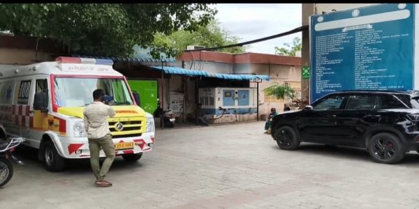 பள்ளி செல்ல செலவுக்கு தாய் 20 ரூபாய் தராத விரக்தியில் 7 ஆம் வகுப்பு பள்ளி மாணவி தூக்கிட்டு தற்கொலை