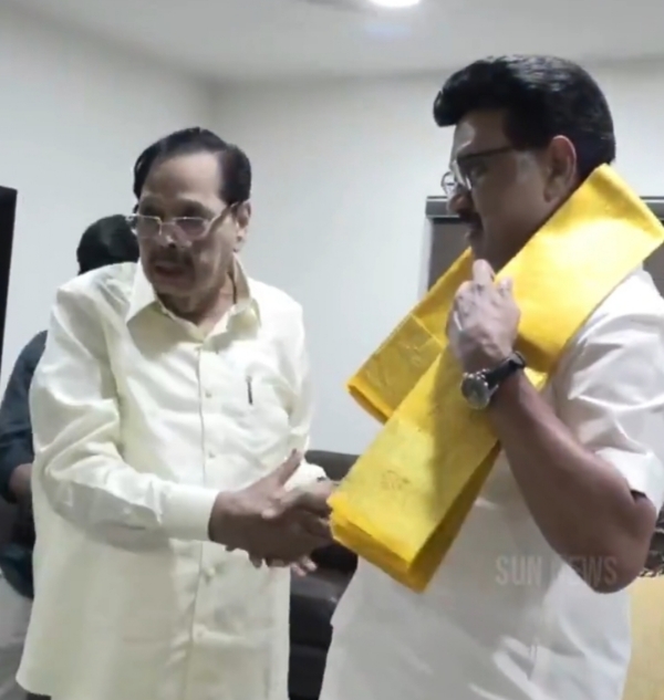 முதலமைச்சர் - அமைச்சர் துரைமுருகன்