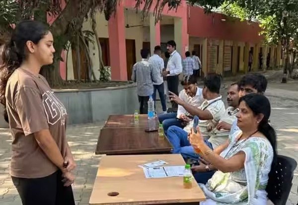 இனி யு.பி.எஸ்‌.சி  தேர்வுகளில்‌ பங்கேற்கும்‌ தேர்வர்களுக்கு முக அடையாளம்‌ கண்டறியும்‌ சோதனை