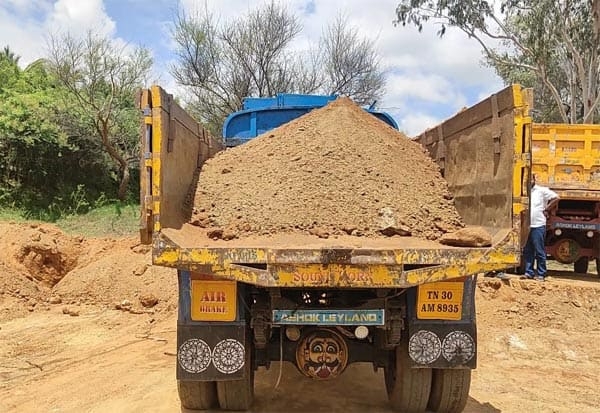 Gravel Soil Gravel Soil