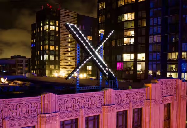 எலான்‌ மஸ்கின்‌ எக்ஸ்‌ வலைதள பக்கத்துடன்‌ இணைக்கப்பட்டுள்ள குரோக்‌ ஏஜ சாட்பாட்‌ சேவைக்கு இந்தோனேசியா தற்காலிக தடை விதிப்பு