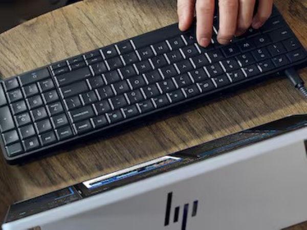 எச்பி எலைட்போர்டு ஜி1ஏ - முழு கணினி போலவே செயல்படும் கீபோர்டு அறிமுகம்