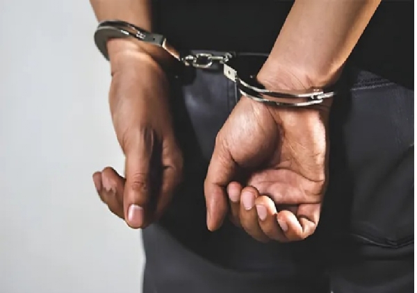 5 ஆண்டுகளாக காதலித்த பெண்ணிடம் ரூ.5 லட்சம் மோசடி செய்த இளைஞர் கைது