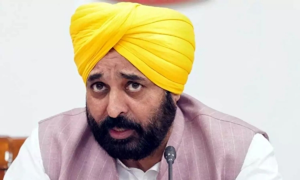 முதலீட்டை ஈர்ப்பதற்காக பிப்ரவரி மாதம் இங்கிலாந்து மற்றும் இஸ்ரேல் செல்ல பஞ்சாப் மாநில முதல்வர் பகவத் மான் மற்றும் தொழில்துறை அமைச்சர் ஆகியோருக்கு மத்திய அரசு அனுமதி மறுப்பு