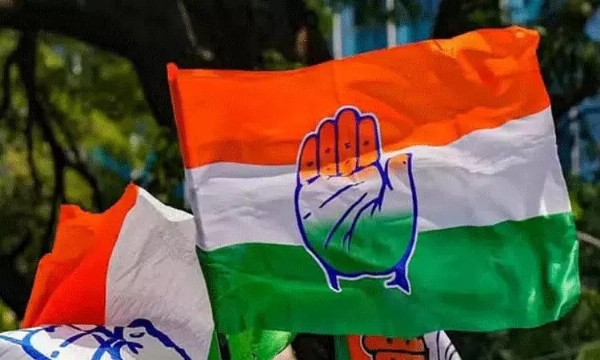 சென்னையில் நாளை நடைபெற இருந்த தமிழ்நாடு காங்கிரஸ் பொதுக்குழு மற்றும் செயற்குழு கூட்டம் தேதி குறிப்பிடாமல் ஒத்திவைப்பு