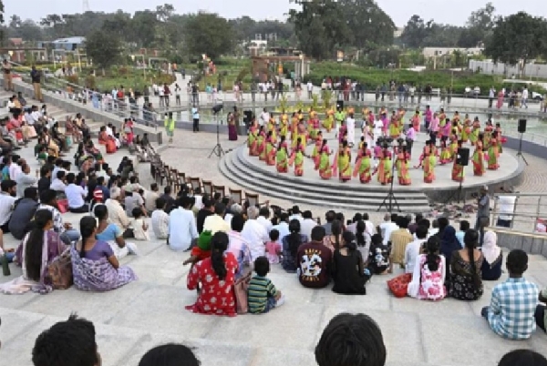பொங்கல் விடுமுறையில் கோவை செம்மொழி பூங்காவை 1 லட்சம் மக்கள் கண்டு மகிழ்ந்தனர் - மாநகராட்சி தகவல்