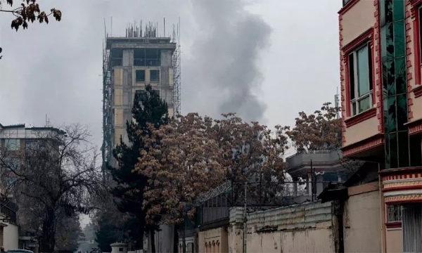 ஆப்கானிஸ்தான் காபூலின் பாதுகாப்பு மிகுந்த இடங்களில் ஒன்றாகக் கருதப்பட்ட பகுதியில் உள்ள ஹோட்டலில் குண்டு வெடிப்பு